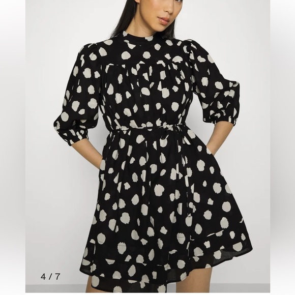 Aligne Anthropologie Glossy mono spot mini 100% organic cotton dress w/pin tucks - Picture 4 of 10